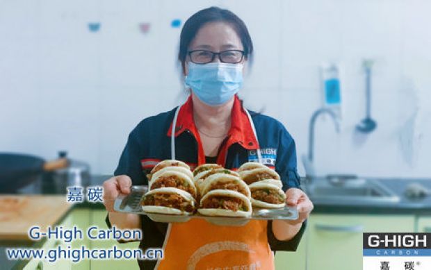 美食吃在嘴，暖流淌在心
